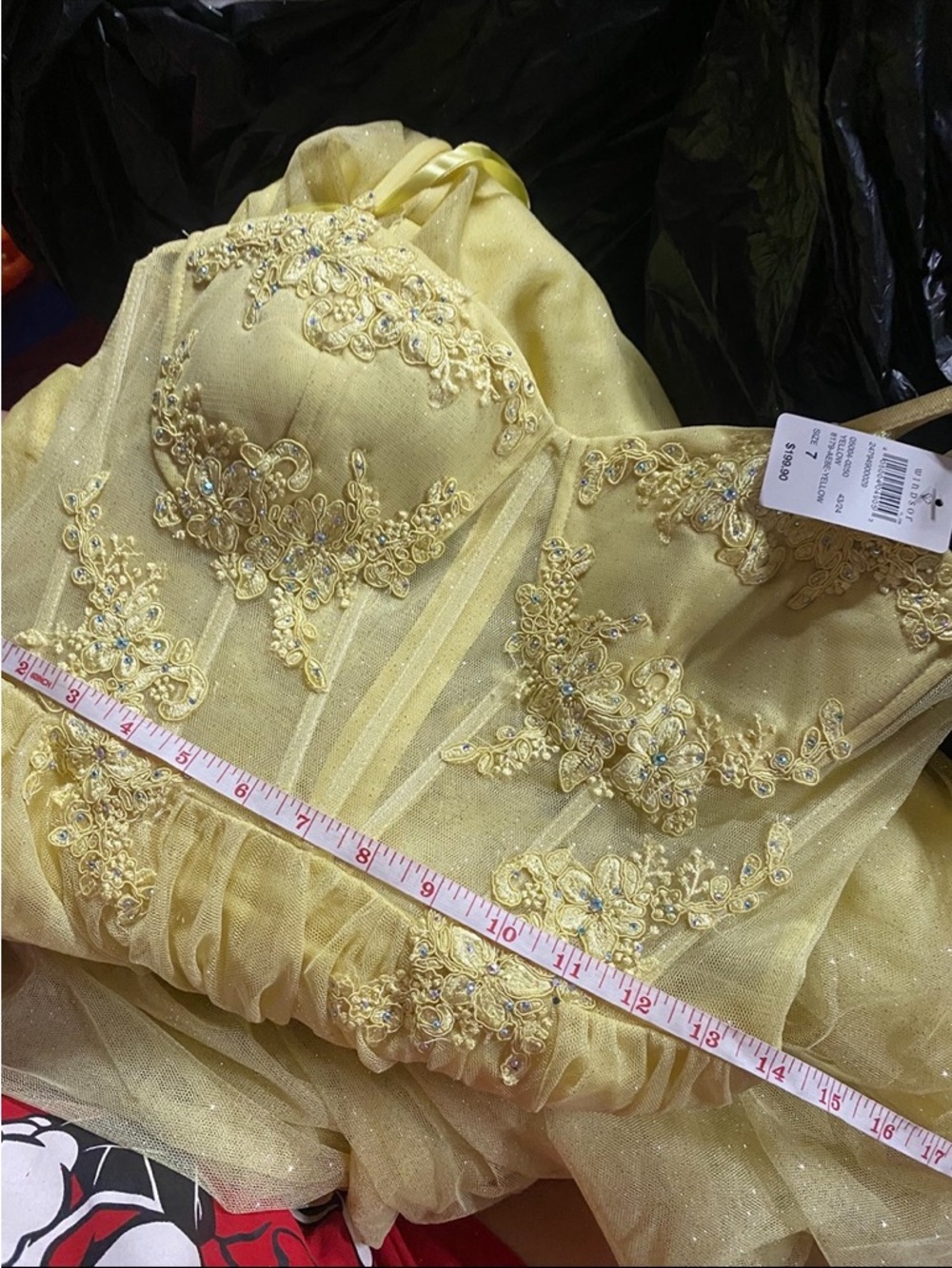 New Windsor Junior Size 7 waist 28 inches Sweetheart Lace A-Line Ball Gown - Picture 7 of 7